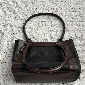 Elegant Black and Brown Leather Shoulder Bag